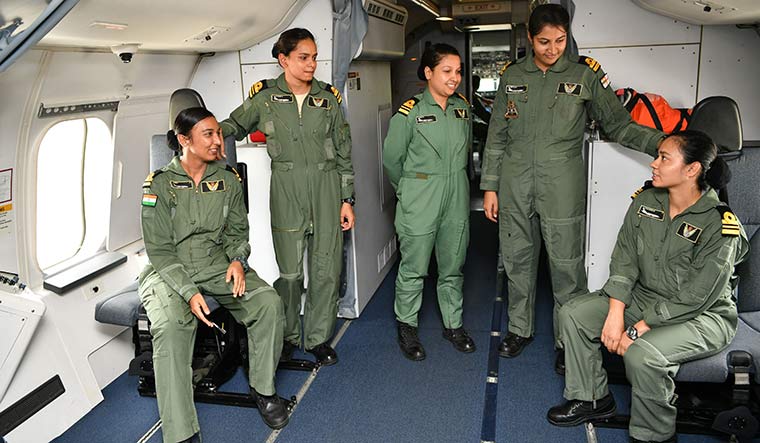 Spreading their wings: Women Observers of the 312A squadron | Arvind Jain