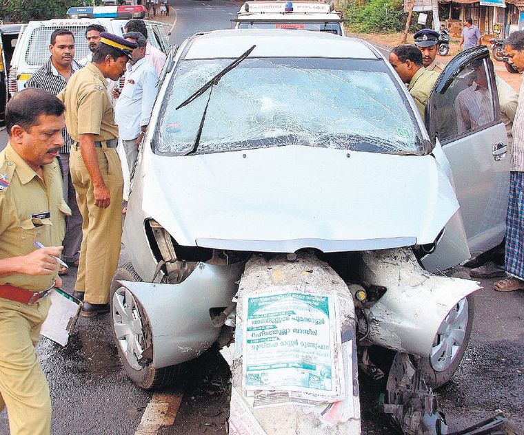 BAD BREAK: Malayalam actor Jagathy Sreekumar’s car crashed into a road divider near kozhikode, leaving him seriously injured.