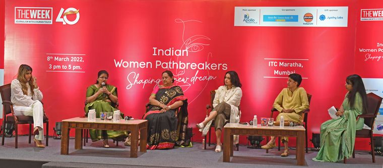 Showing the way: Ananya Birla, Dr Pragya Yadav, Dr Kiran Coelho, Swara Bhasker and Commander (retd) Prasanna E. with moderator Pooja Biraia Jaiswal | Amey Mansabdar