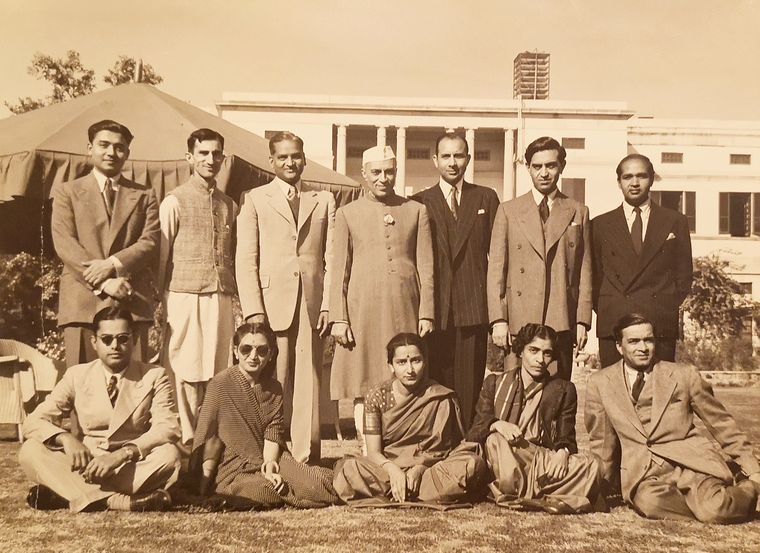 August company: Madhavan Nair (extreme left, sitting) with Jawaharlal Nehru.
