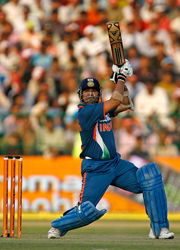 Game changers: Sachin Tendulkar en route to the first 200 in ODIs | REUTERS