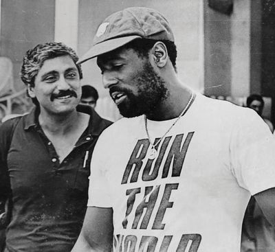 The author with Viv Richards