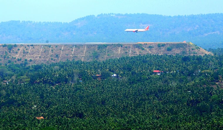 Test of precision: A flight landing at the tabletop runway at the Kozhikode airport | Sameer A. Hameed