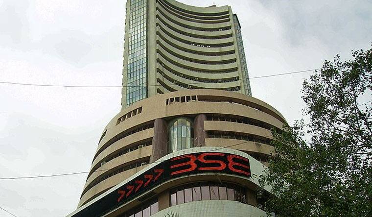 [File] The stock exchange building, Mumbai | Wikimedia Commons