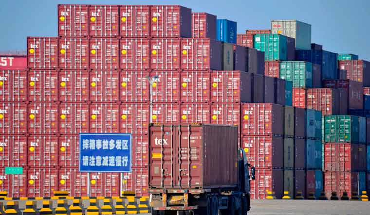 trade-containers-shipping-china-AFP