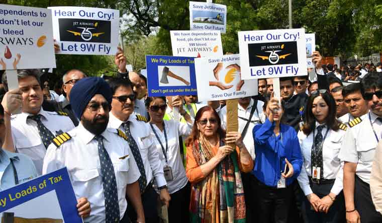 Jet Airways employees urge government to be their 'chowkidar'