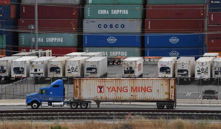 Chinese-Shipping-Containers-AFP