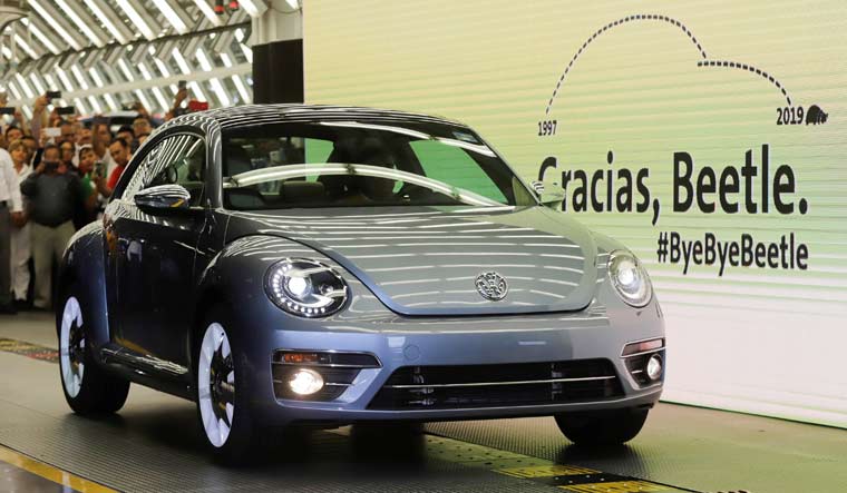 Final Volkswagen Beetle model rolls off Mexican production line