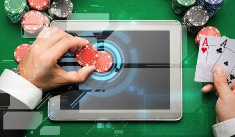 Technology in Traditional and Online Casinos - The Week