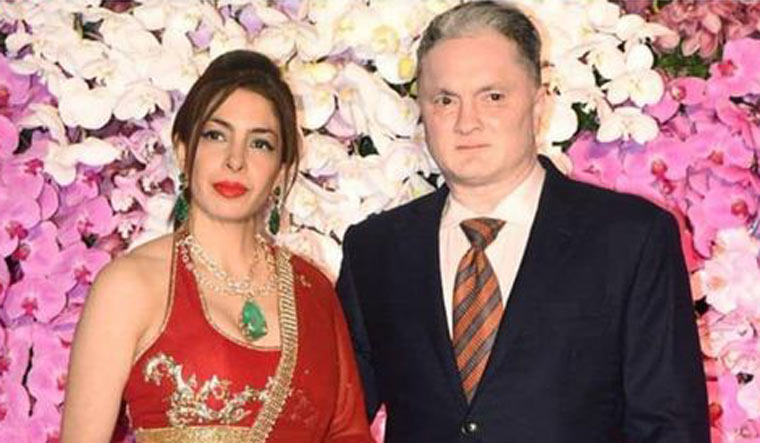 Gautam-Singhania-wife-pic