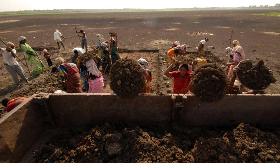 women-labourers-reuters
