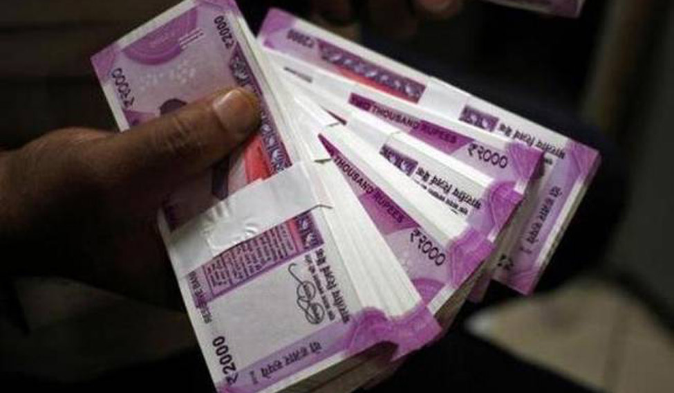 india-rupee-bank-pti