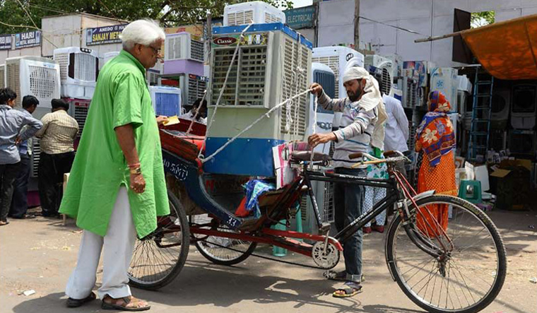 summer-cooler-rikshaw-workers