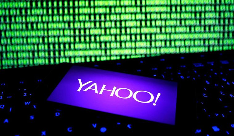 Internet trailblazers Yahoo and AOL are sold again, for $5 Billion