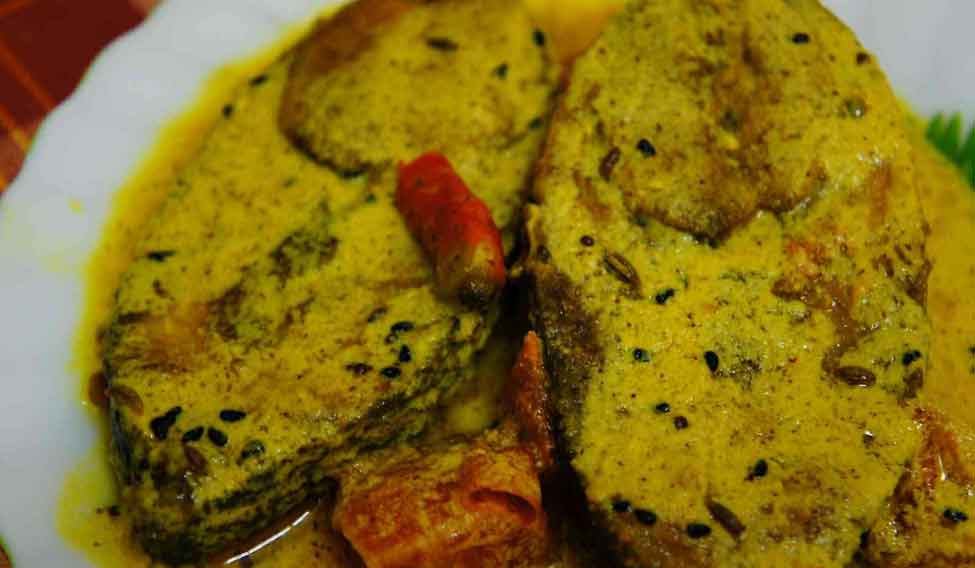 Ilish-macher-paturi