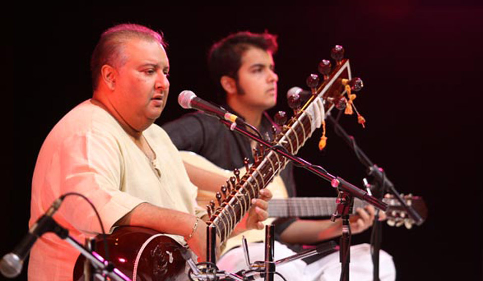 sitar-maestro-shujaat-khan