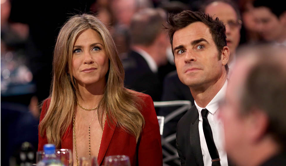 FILES-ENTERTAINMENT-US-FILM-TELEVISION-PEOPLE-ANISTON-THEROUX
