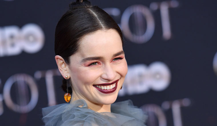‘Game of Thrones’ star Emilia Clarke bans selfies with fans