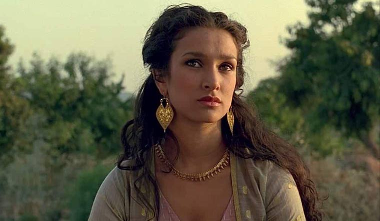 Indira varma hot