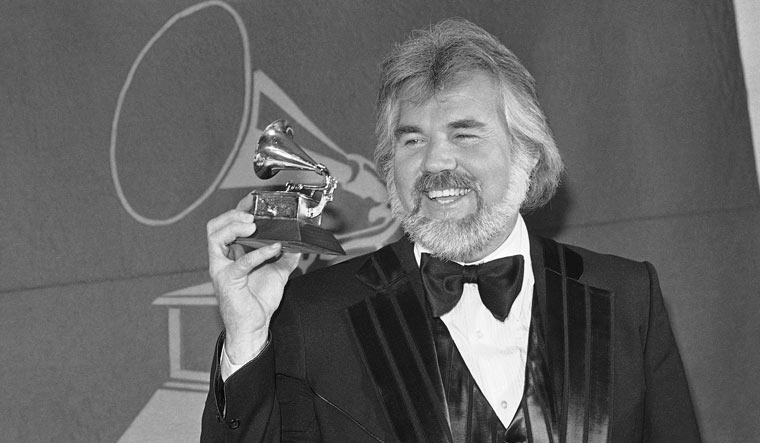 Kenny-Rogers-rip