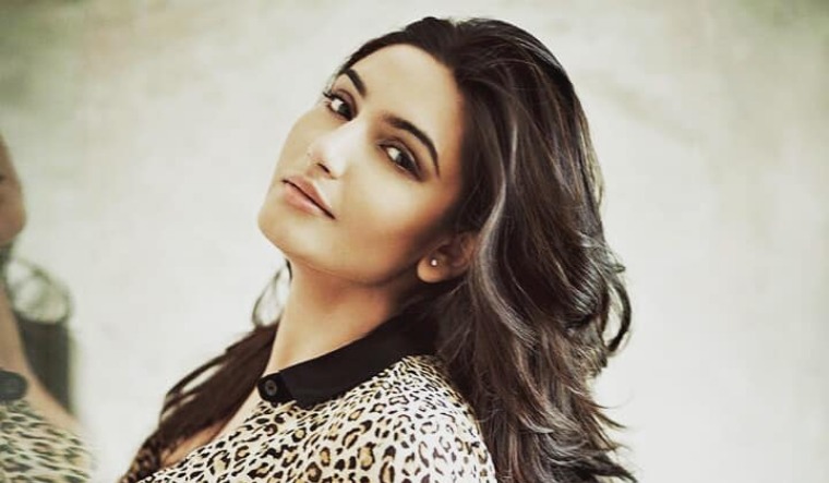 Sandalwood drugs case: CCB officials detain actress Ragini Dwivedi - The Week