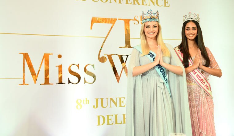 Karolina-Bielawska-and-Sini-Shetty-Miss-World-2023-competition