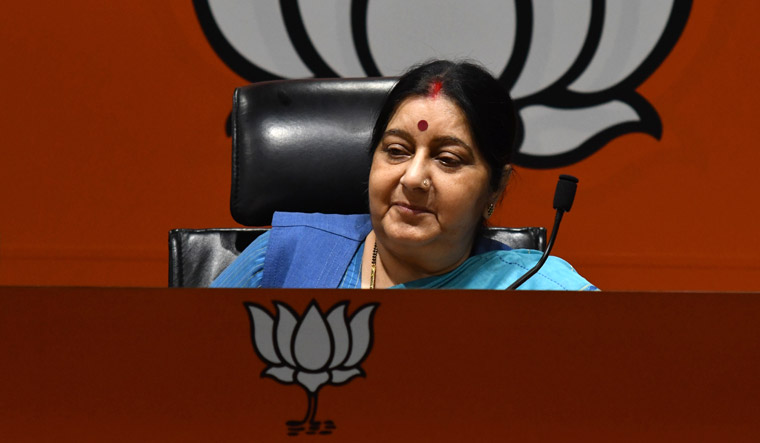 Sushma-Swaraj-Sanjay-Ahlawat