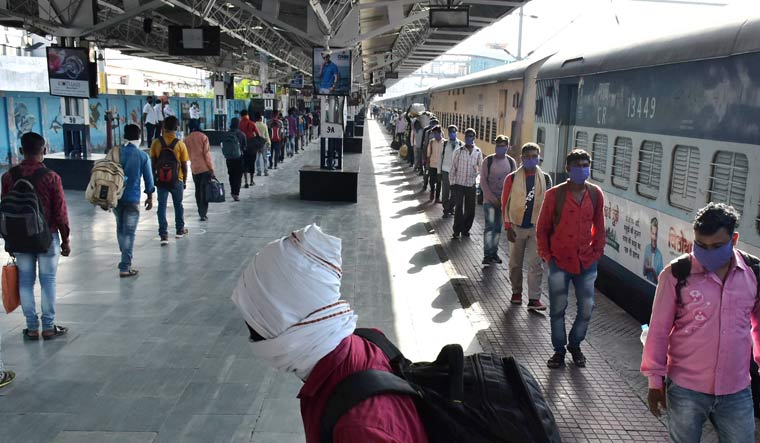 The passengers will be screened at the railway station and sent directly to the quarantine facilities | PTI