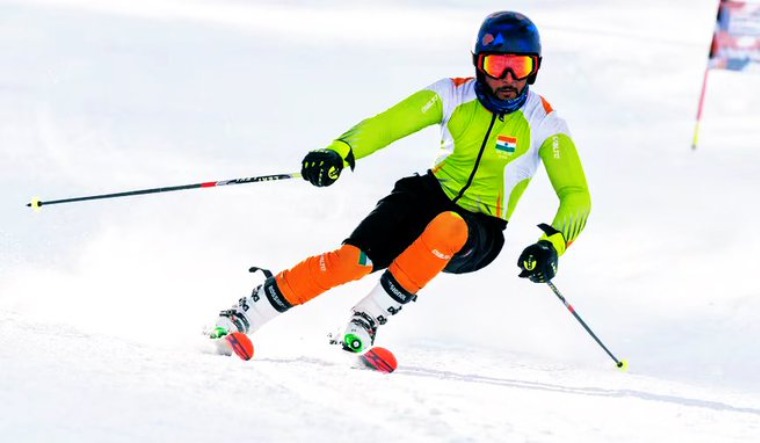 arif-khan-winter-olympics-beijing-skiing-slalom-dd