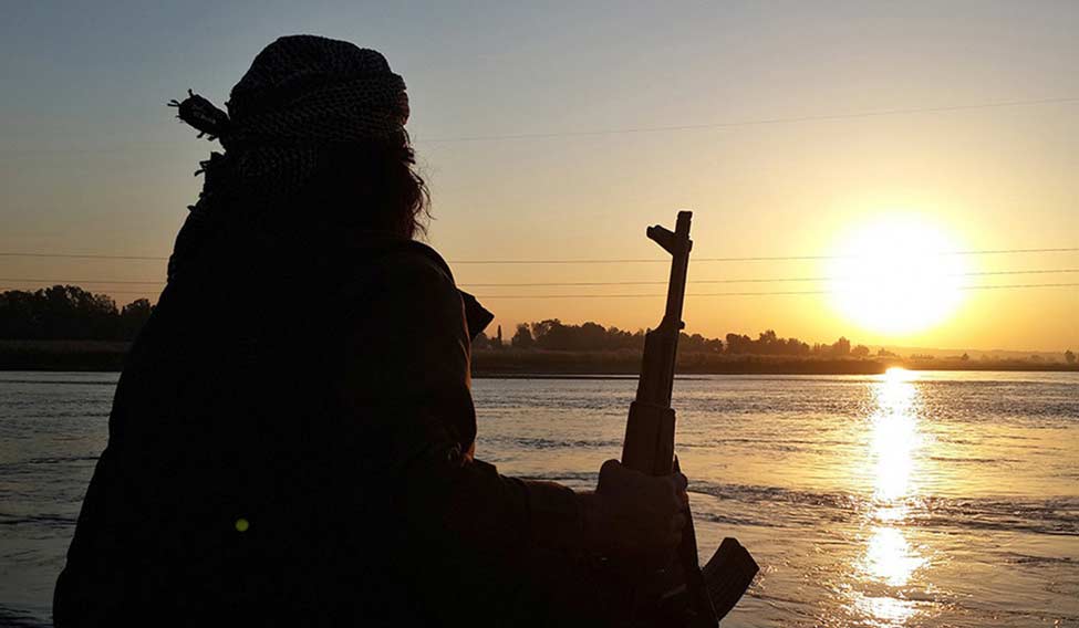 islamic-state-fighter-ap