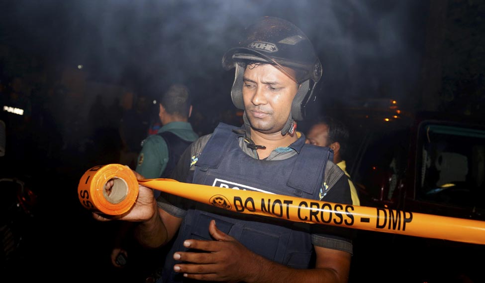 Dhaka-Attack-Police
