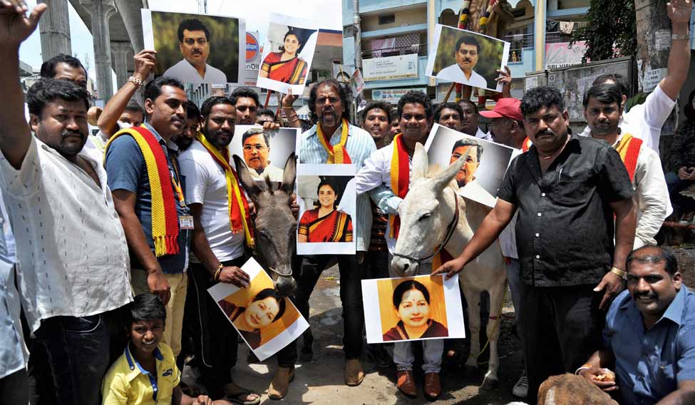 cauvery-protest-karnataka-p