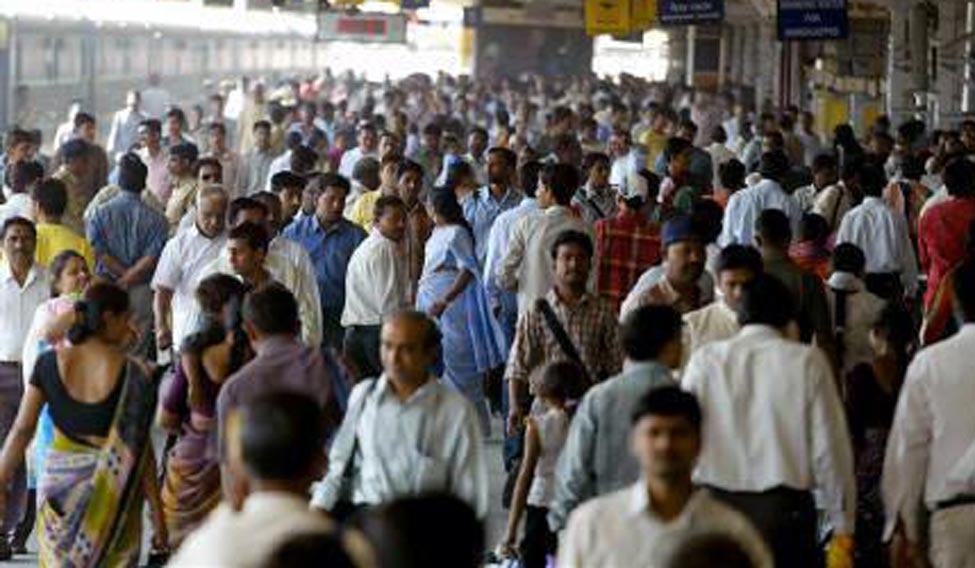 crowd-india-population