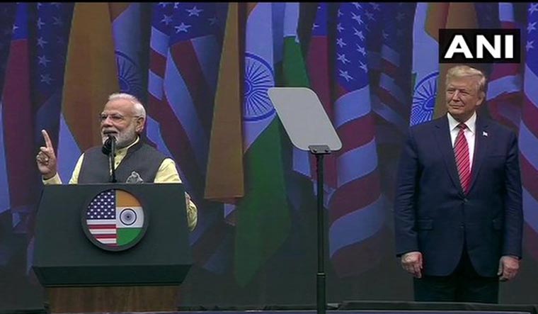 PM Modi welcomes Donald Trump to the event | Twitter/ ANI