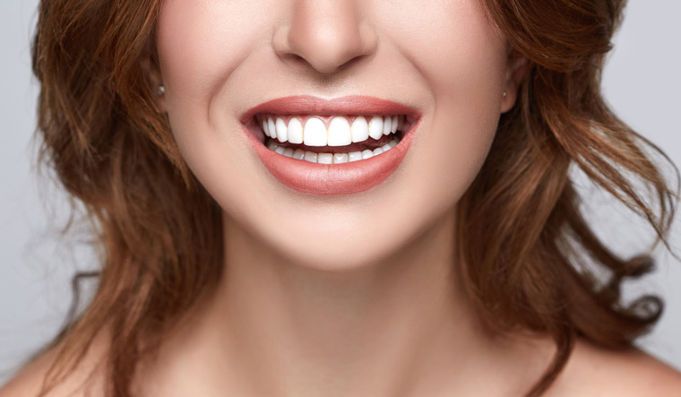 smile-teeth-model-health-dental-shut
