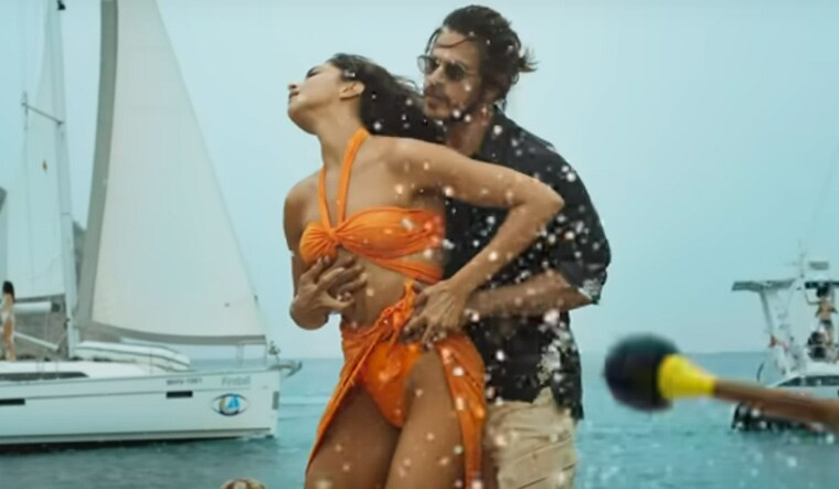 pathan-song-controversy