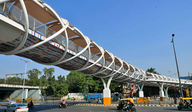skywalk-delhi-sanjay
