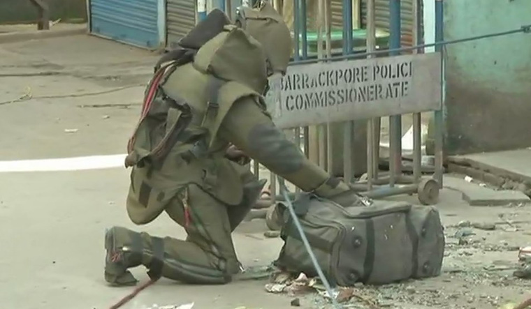 Bomb disposal technician Kolkata