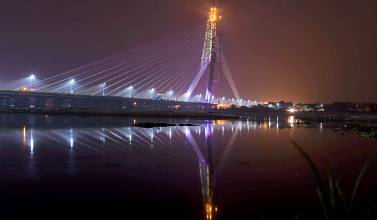 signature-bridge-delhi-pti