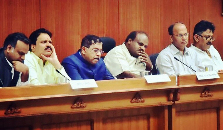 CM HD Kumaraswamy and deputy CM G Parameshwar during the review meeting of Hyderabad Karnataka Development Board at Suvarna Soudha in Belagavi | Provided