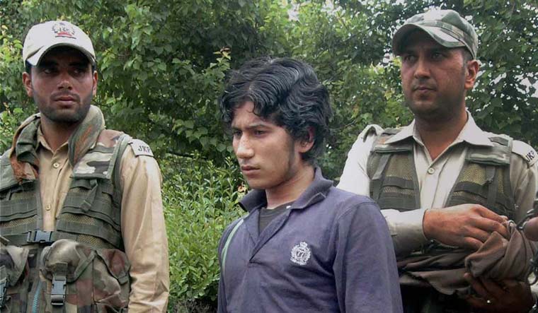 [FILE] Lashkar-e-Taiba terrorist Naveed Jutt escaped from police custody while being taken to a hospital in Srinagar | PTI