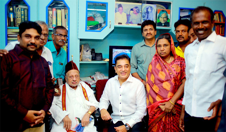 Kamal with Kalam's family
