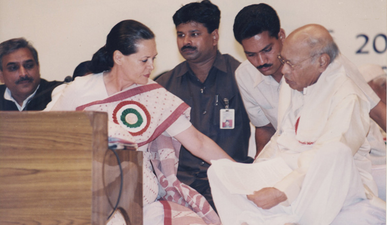 Sonia with P.V. Narasimha  Rao