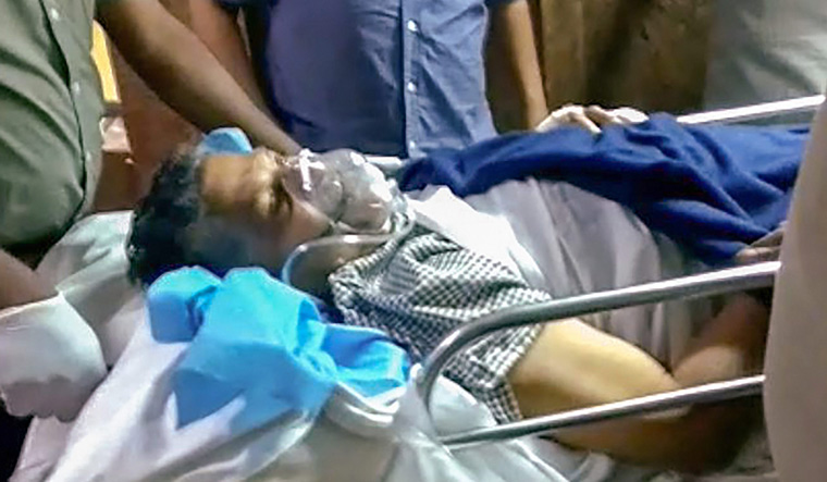 Karnataka Lokayukta Justice Shetty stabbed videograb PTI