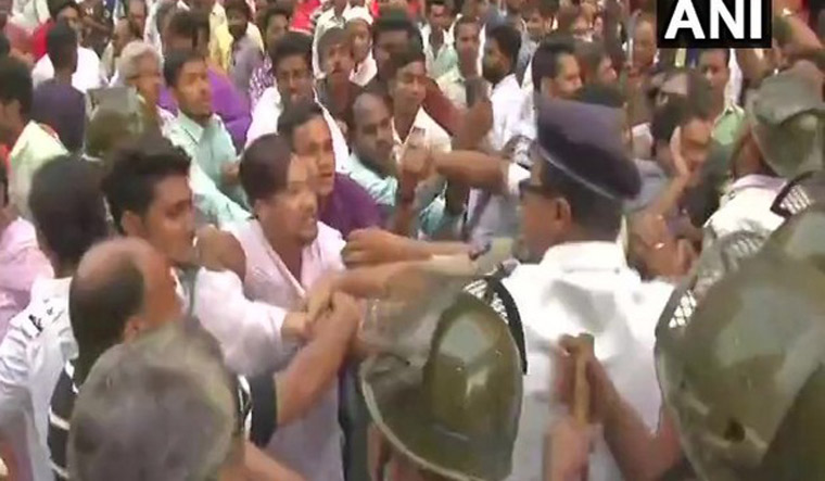 Rotten meat row: Clash erupts between Congress, police in West Bengal ...