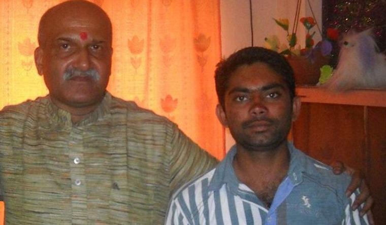 A file photo of Pramod Muthalik, founder of Sri Rama Sene, with Parashuram Waghmore, the main accused in the Gauri Lankesh murder case 