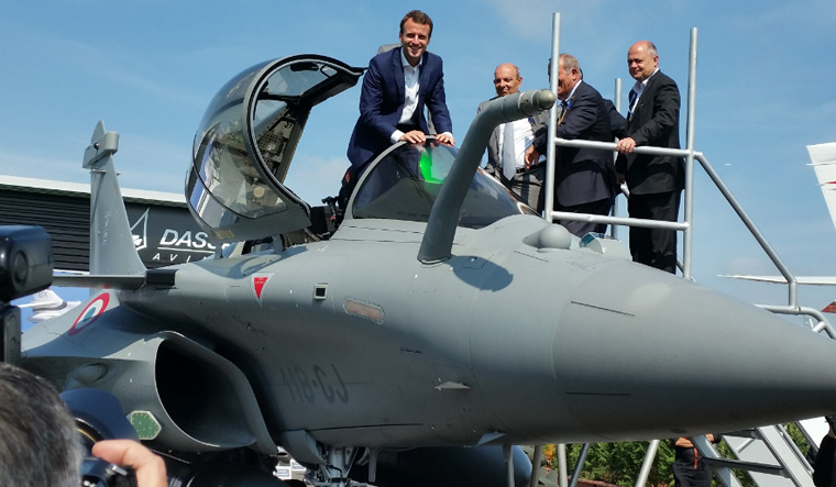 Macron in Rafale