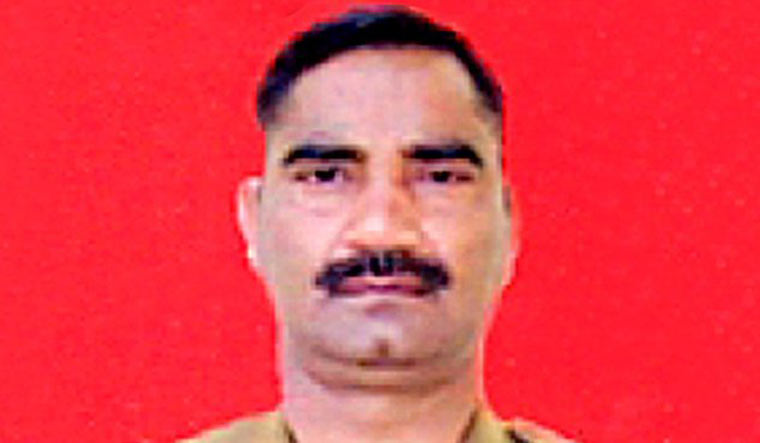 Head constable Vijay Bhan Singh | Twitter/ANI