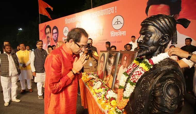 [File] Shiv Sena chief Uddhav Thackeray paying homage to Shivaji ahead of the Dussehra rally at Shivaji Park | Facebook handle of Shiv Sena