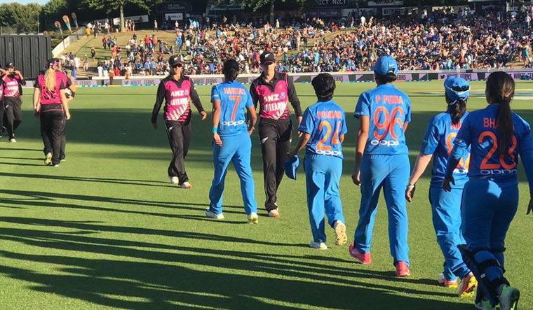 India women lose 3rd T20 as New Zealand complete 3-0 whitewash